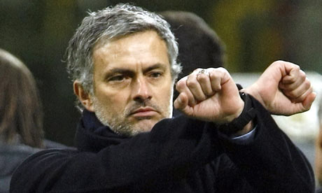 Mourinho_handcuffs