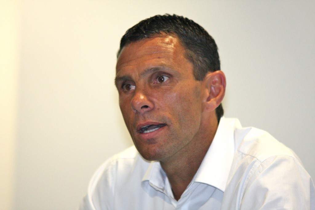 Gus_Poyet(c)Wikipedia