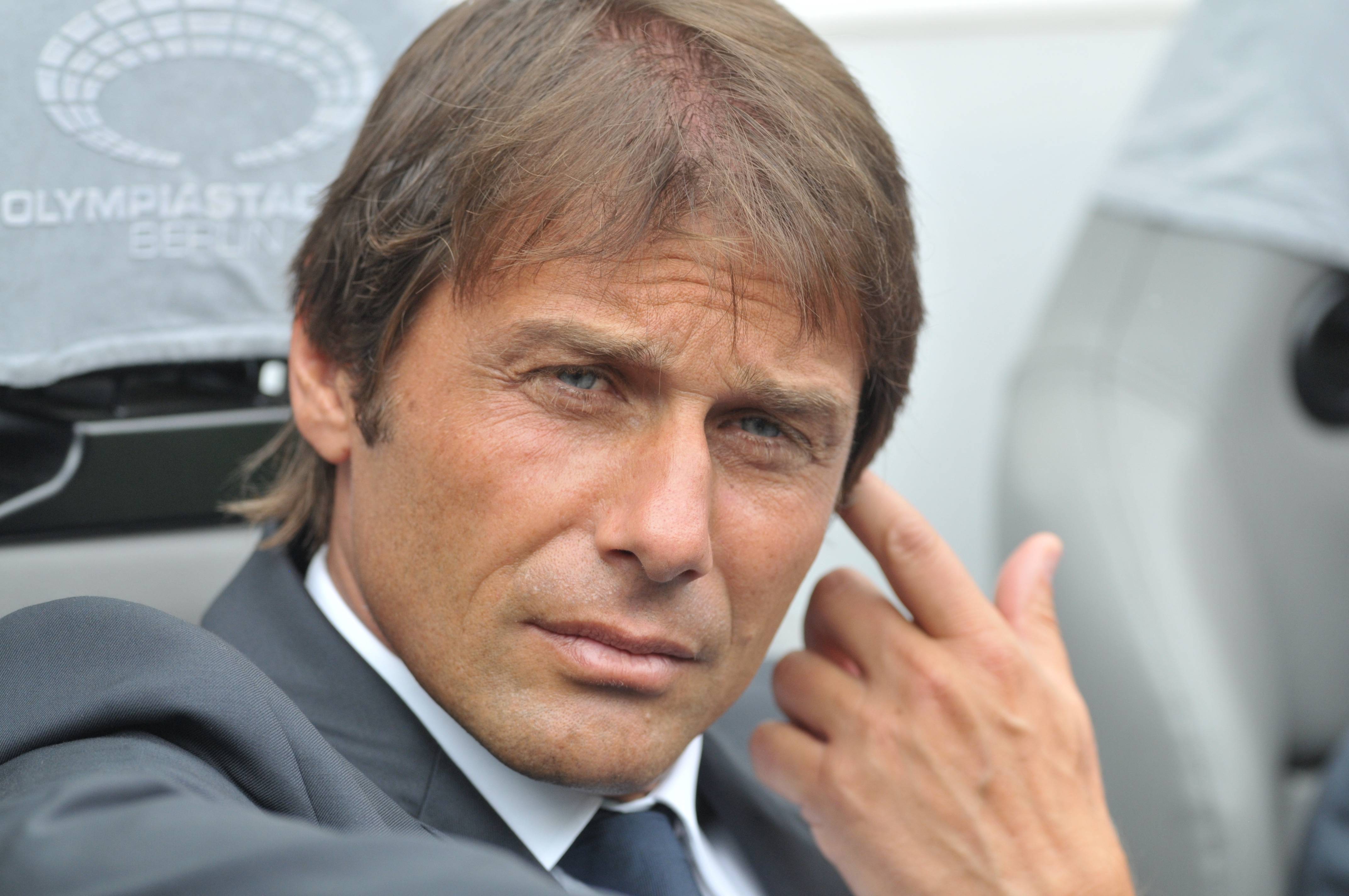 Chelsea FC - Antonio Conte Open To Stamford Bridge Move