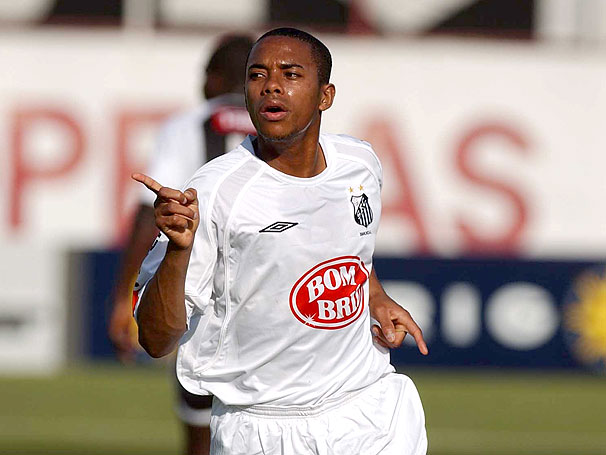 It was Robinho was finally assumed the mantle of guiding Santos to glory once again
