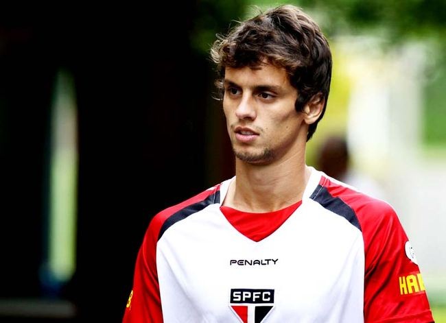 Rodrigo_Caio(c)soccerfootball(dot)co(dot)uk