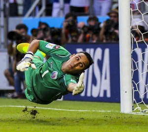 Keylor_Navas_(c)_en(dot)wikipedia(dot)org
