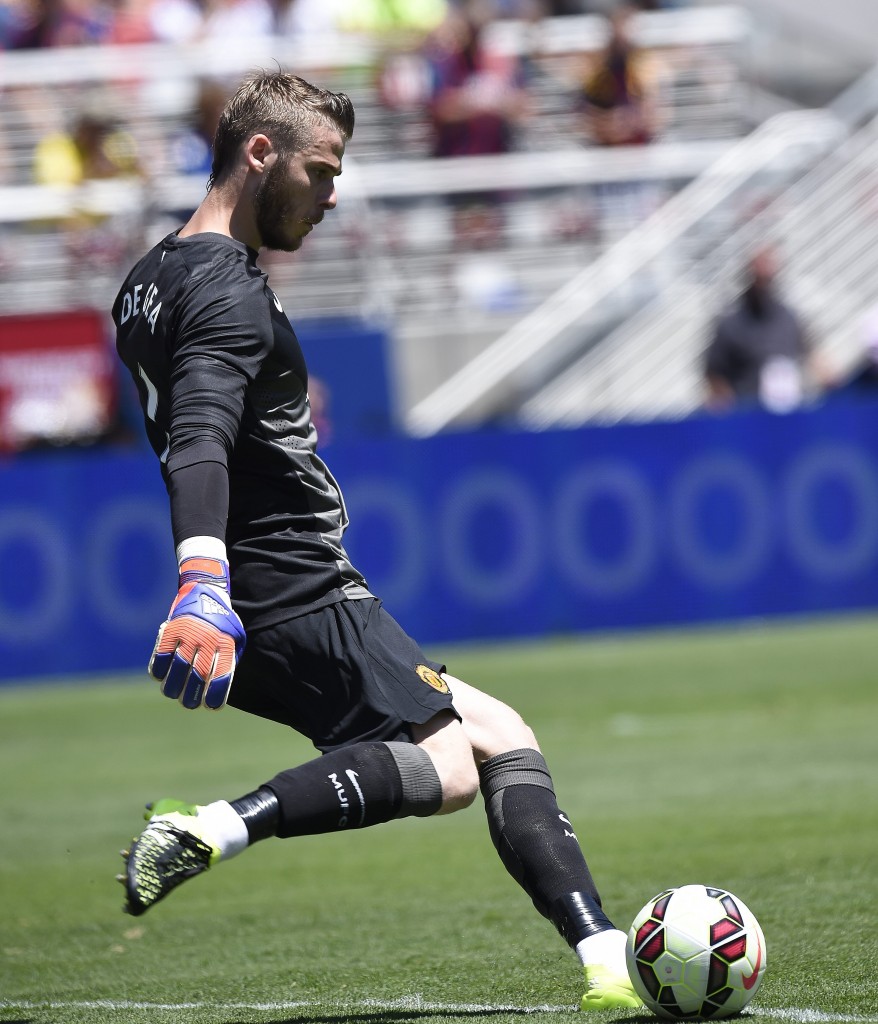 Benitez refused to speak about Real Madrid's interest in David De Gea