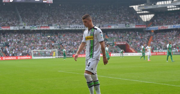 Arsenal set to sign Granit Xhaka from Borussia Monchengladbach amidst Liverpool interest - The Hard Tackle