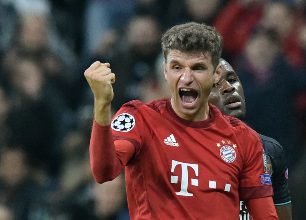 Munich's Thomas Muller jubilates after scoring the 2-0 goal during the UEFA Champions League group F soccer match between Bayern Munich and FC Arsenal at Allianz Arena in Munich, Germany, 04 November 2015. (Photo by Peter Kneffel/EPA)