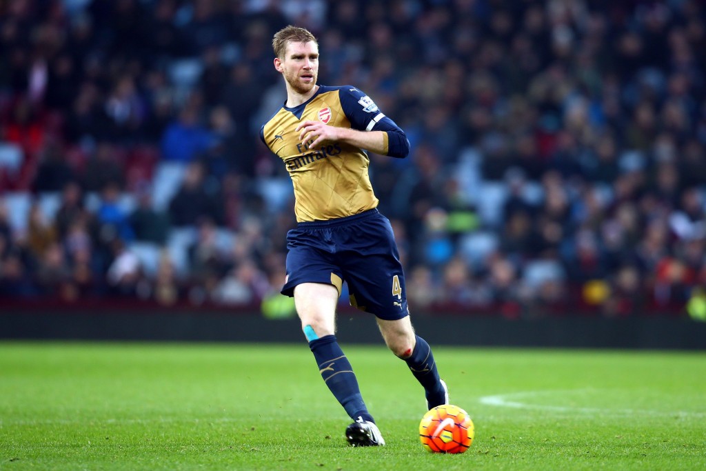 Per Mertesacker is a no-nonsense centre-back both on and off the pitch and has claimed that the lack of quality additions to the squad may hurt Arsenal's title chances. (Picture Courtesy - AFP/Getty Images)