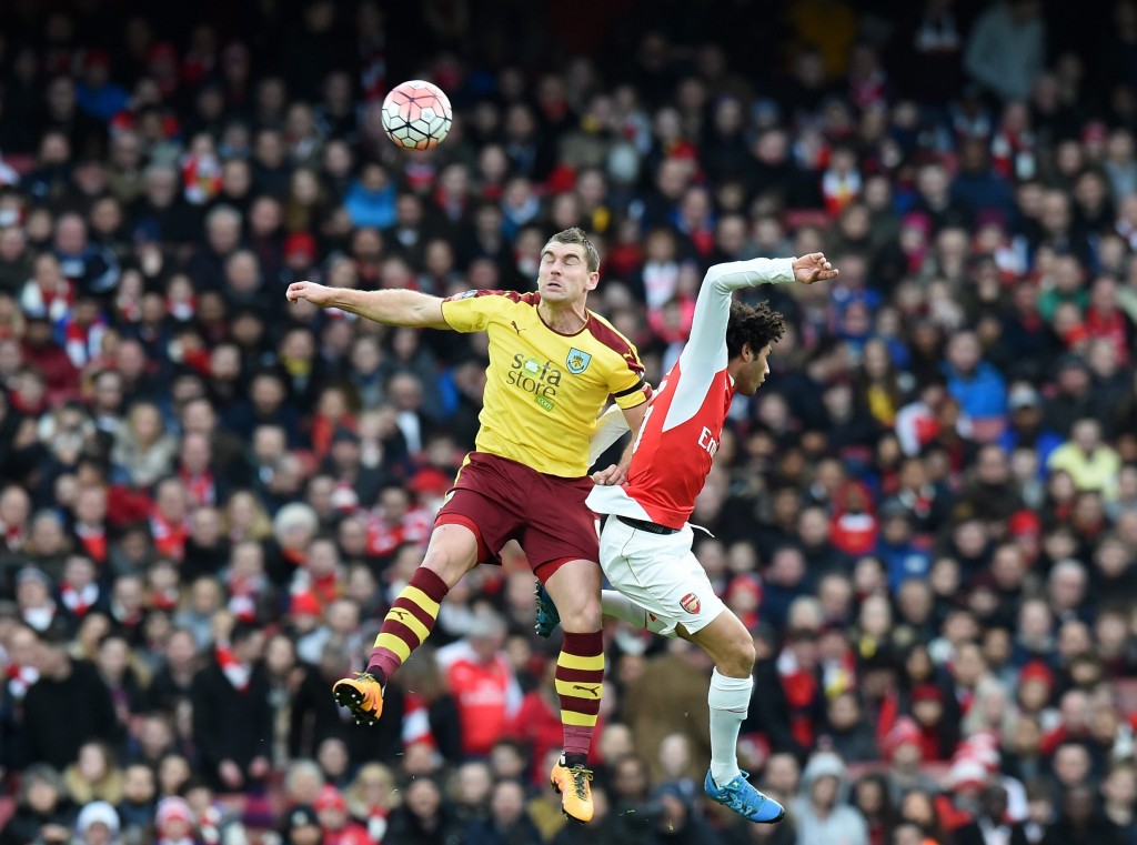 Sam Vokes (in picture) and Andre Gray can become a deadly strike force. EPA/FACUNDO ARRIZABALAGA 