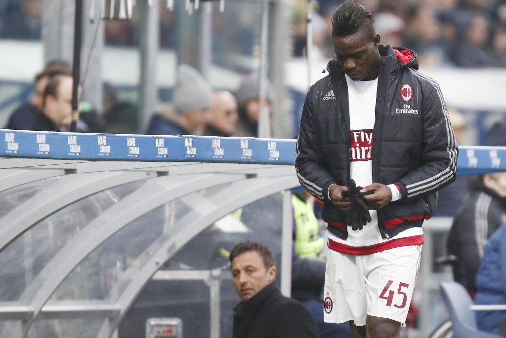 Milan's Mario Balotelli is replaced and leaves the field during the Italian Serie A soccer match US Sassuolo vs AC Milan at Mapei Stadium in Reggio Emilia, Italy, 6 March 2016. EPA/ELISABETTA BARACCHI