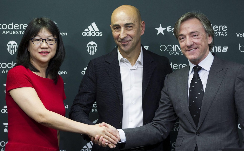 Valencia CF presents its new coach Pako Ayestaran