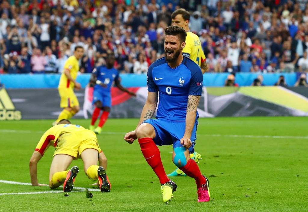 PARIS, FRANCE - JUNE 10: Olivier Giroud of France reacts after missing a chance during the UEFA Euro 2016 Group A match between France and Romania at Stade de France on June 10, 2016 in Paris, France. (Photo by Clive Rose/Getty Images)