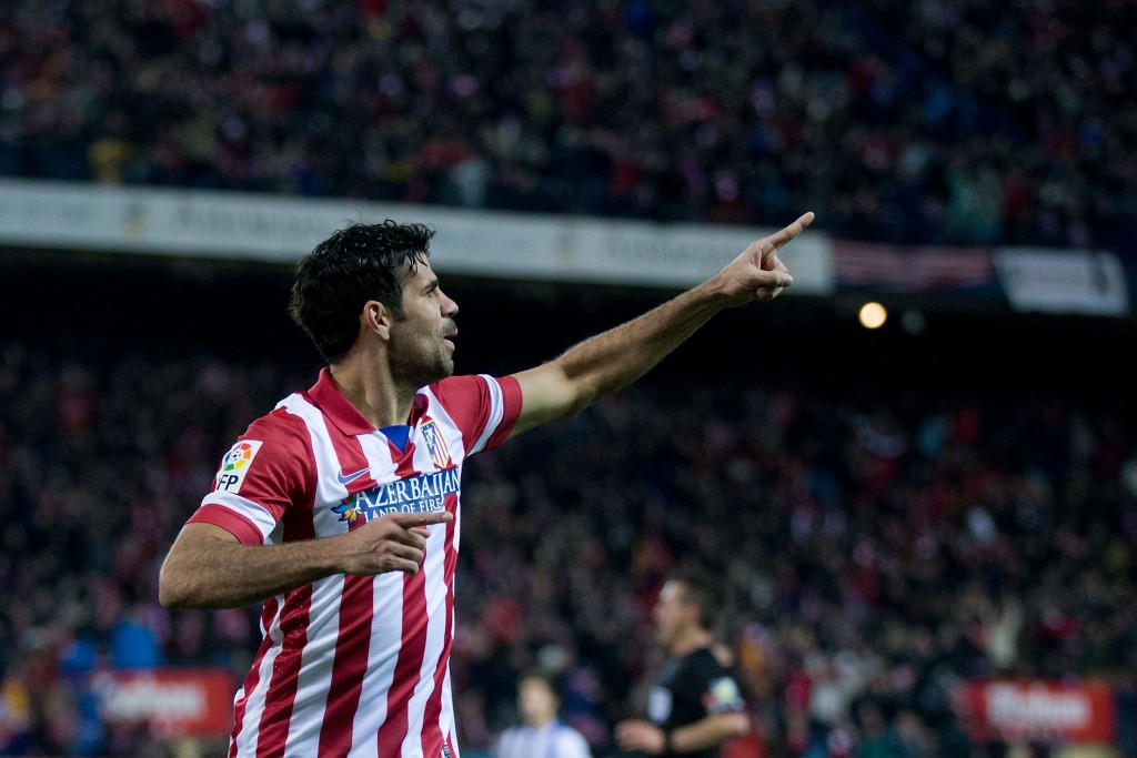 MADRID, SPAIN - FEBRUARY 02: Diego Costa of Atletico de Madrid celebrates scoring their second goal during the La Liga match between Club Atletico de Madrid and Real Sociedad de Futbol at Vicente Calderon Stadium on February 2, 2014 in Madrid, Spain. (Photo by Gonzalo Arroyo Moreno/Getty Images)