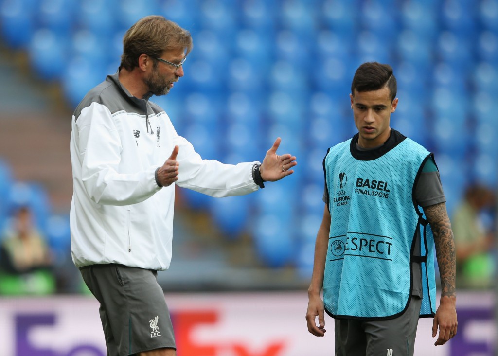 BASEL, SWITZERLAND - MAY 17: Jurgen Klopp, manager of Liverpool talks with Philippe Coutinho during a Liverpool training session on the eve of the UEFA Europa League Final against Sevilla at St. Jakob-Park on May 17, 2016 in Basel, Switzerland. (Photo by Lars Baron/Getty Images)