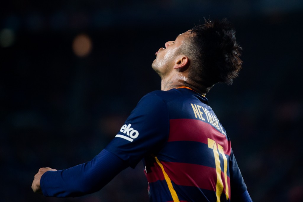 BARCELONA, SPAIN - APRIL 23: Neymar Santos Jr of FC Barcelona reacts during the La Liga match between FC Barcelona and Sporting Gijon at Camp Nou on April 23, 2016 in Barcelona, Spain. (Photo by Alex Caparros/Getty Images)