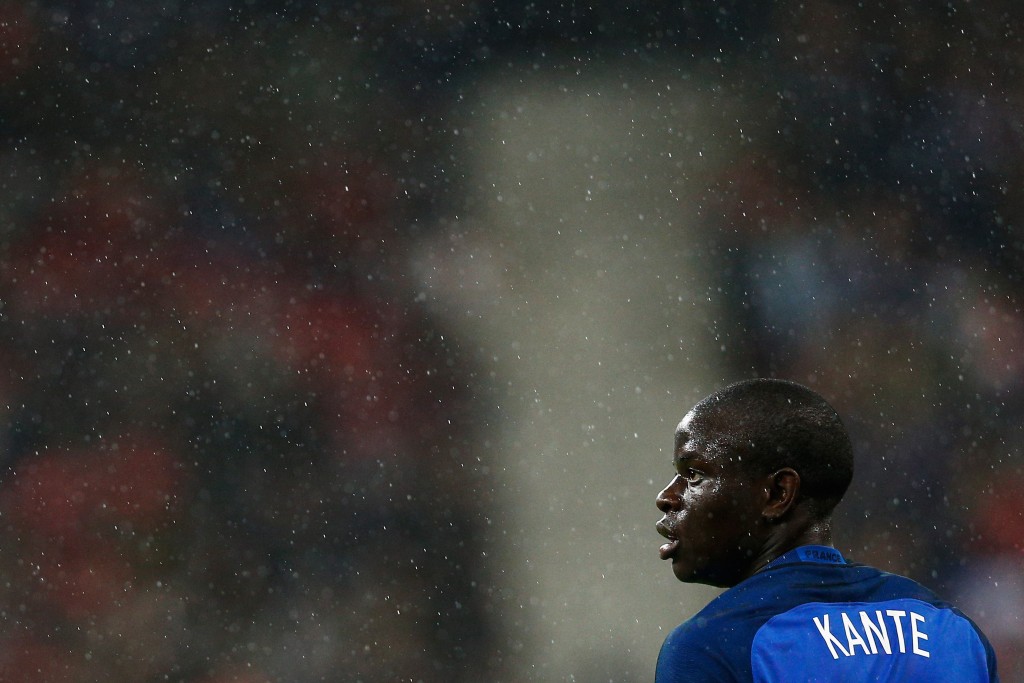 PARIS, FRANCE - MARCH 29: N'Golo Kante of France in action during the International Friendly match between France and Russia held at Stade de France on March 29, 2016 in Paris, France. (Photo by Dean Mouhtaropoulos/Getty Images)
