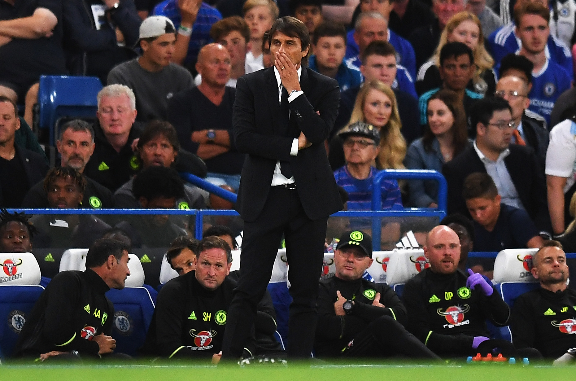 LONDON, ENGLAND - AUGUST 15: Antonio Conte, Manager of Chelsea looks on during the Premier League match between Chelsea and West Ham United at Stamford Bridge on August 15, 2016 in London, England. (Photo by Mike Hewitt/Getty Images)