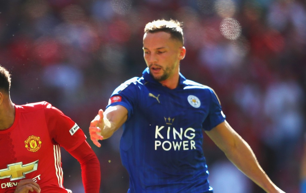 LONDON, ENGLAND - AUGUST 07: Jesse Lingard of Manchester United takes the ball past Wes Morgan of Leicester City and Daniel Drinkwater of Leicester City during The FA Community Shield match between Leicester City and Manchester United at Wembley Stadium on August 7, 2016 in London, England. (Photo by Michael Steele/Getty Images)