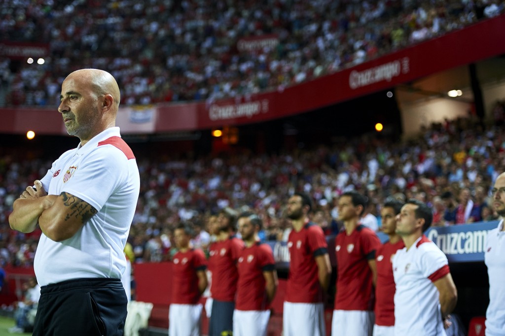 SEVILLE, SPAIN - AUGUST 14: Head Coach of Sevilla FC Jorge Sampaoli looks on during the match between Sevilla FC vs FC Barcelona as part of the Spanish Super Cup Final 1st Leg at Estadio Ramon Sanchez Pizjuan on August 14, 2016 in Seville, Spain. (Photo by Aitor Alcalde/Getty Images)