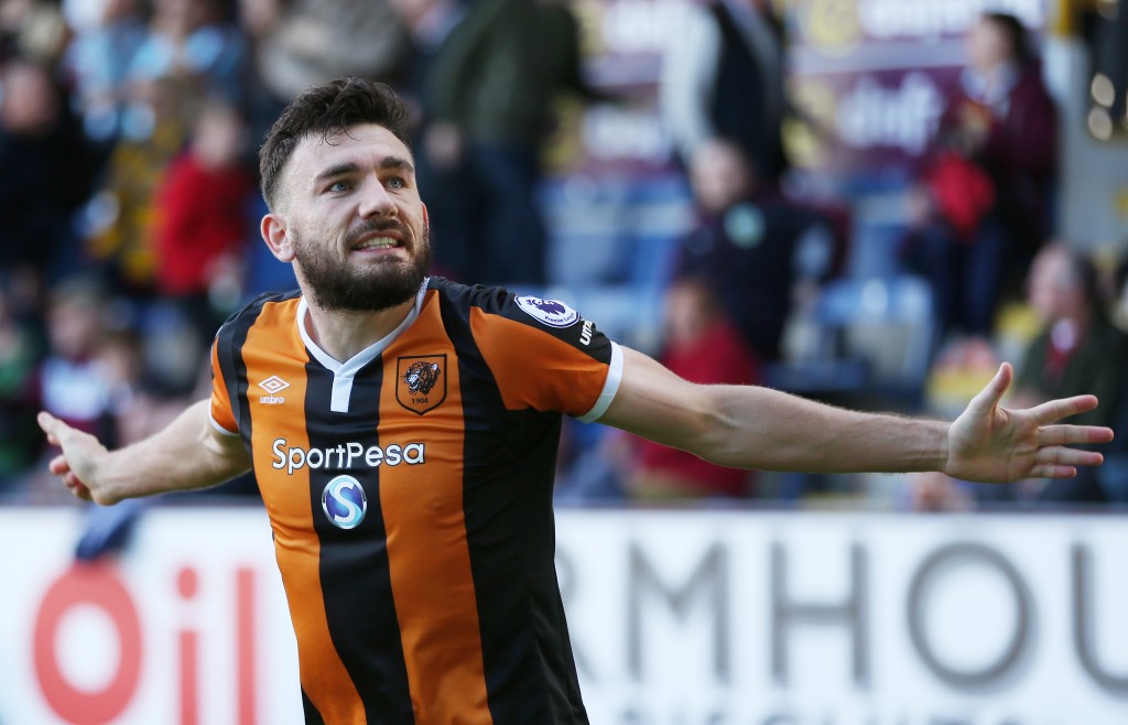 BURNLEY, ENGLAND - SEPTEMBER 10: Robert Snodgrass of Hull City celebrates scoring his sides first goal during the Premier League match between Burnley and Hull City at Turf Moor on September 10, 2016 in Burnley, England. (Photo by Alex Morton/Getty Images)