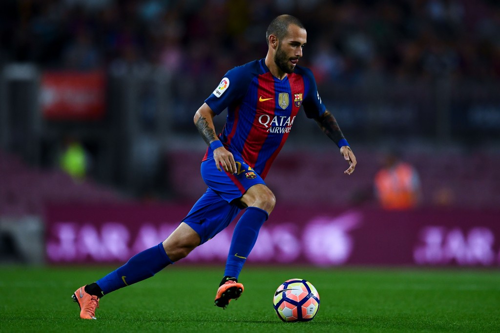 BARCELONA, SPAIN - SEPTEMBER 10: Aleix Vidal of FC Barcelona runs with the ball during the La Liga match between FC Barcelona and Deportivo Alaves at Camp Nou stadium on September 10, 2016 in Barcelona, Spain. (Photo by David Ramos/Getty Images)