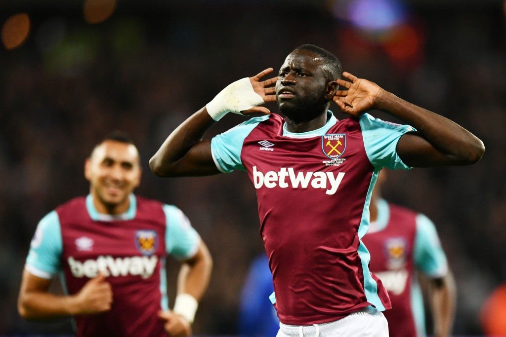 LONDON, ENGLAND - OCTOBER 26: Cheikhou Kouyate of West Ham United celebrates scoring his sides first goal during the EFL Cup fourth round match between West Ham United and Chelsea at The London Stadium on October 26, 2016 in London, England. (Photo by Dan Mullan/Getty Images)