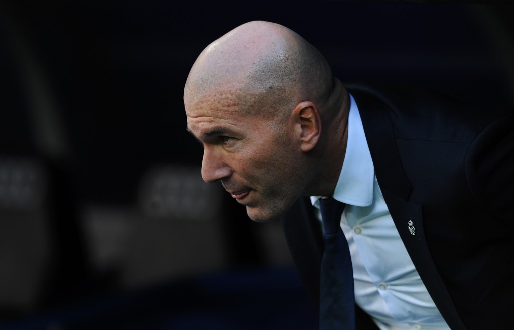 MADRID, SPAIN - NOVEMBER 06: Real Madrid manager Zinedine Zidane looks on before the Liga match between Real Madrid CF and Leganes on November 6, 2016 in Madrid, Spain. (Photo by Denis Doyle/Getty Images)