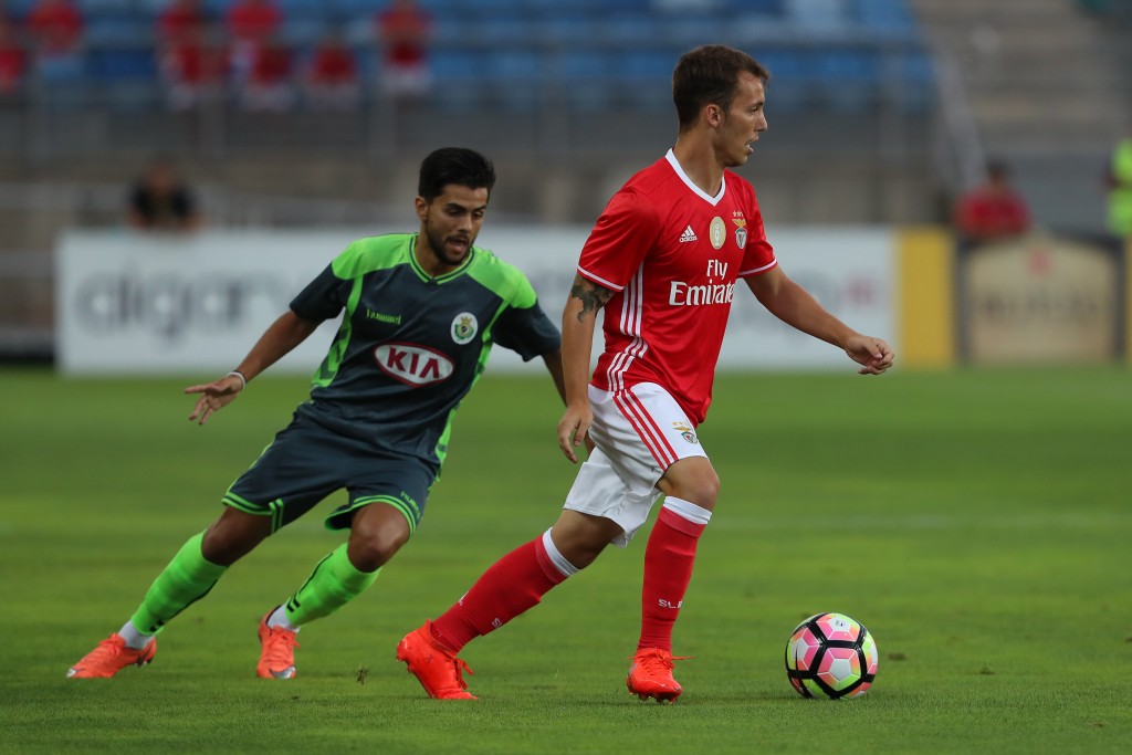 FARO, PORTUGAL - JULY 14: Setubal's Midfielder Joao Amaral (L) vies Benfica's defender Alex Grimaldo (R) during the Pre Season match between SL Benfica and Vitoria Setubal at Estadio do Algarve on July 14, 2016 in Faro, Portugal. (Photo by Carlos Rodrigues/Getty Images)