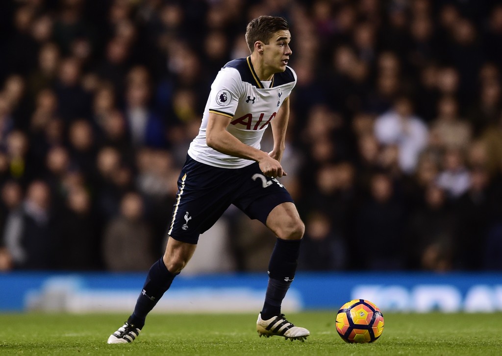 LONDON, ENGLAND - NOVEMBER 19: Harry Winks of Tottenham Hotspur in action during the Premier League match between Tottenham Hotspur and West Ham United at White Hart Lane on November 19, 2016 in London, England. (Photo by Alex Broadway/Getty Images)