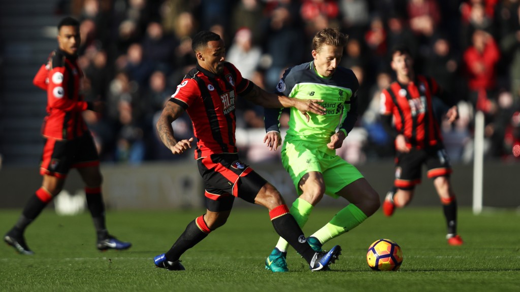 BOURNEMOUTH, ENGLAND - DECEMBER 04: Lucas Leiva of Liverpool battles with Callum Wilson of AFC Bournemouth during the Premier League match between AFC Bournemouth and Liverpool at Vitality Stadium on December 4, 2016 in Bournemouth, England. (Photo by Bryn Lennon/Getty Images)