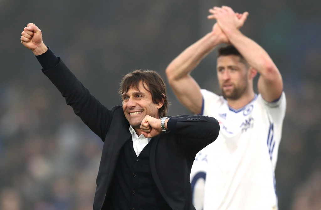 LONDON, ENGLAND - DECEMBER 17: (EDITORS NOTE: Retransmission of #630134946 with alternate crop.) Antonio Conte, Manager of Chelsea (C) celebrates his sides win after the game during the Premier League match between Crystal Palace and Chelsea at Selhurst Park on December 17, 2016 in London, England. (Photo by Clive Rose/Getty Images)