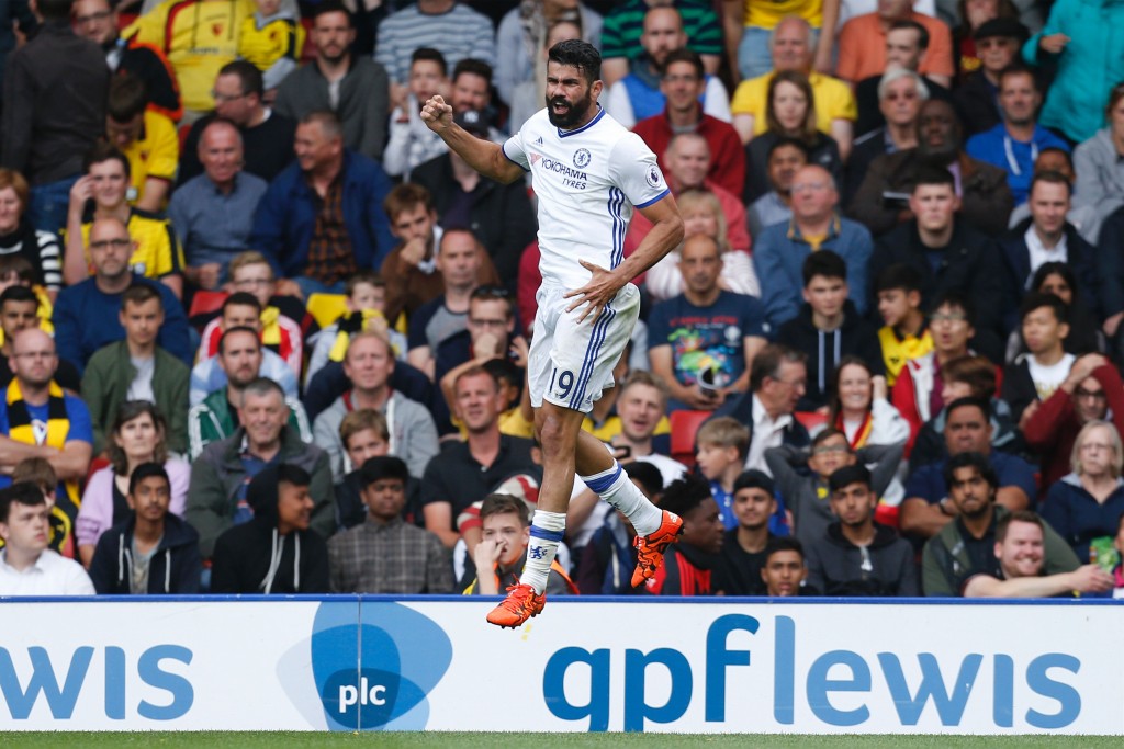 Chelsea's Brazilian-born Spanish striker Diego Costa celebrates scoring their second goal during the English Premier League football match between Watford and Chelsea at Vicarage Road Stadium in Watford, north of London on August 20, 2016. / AFP / Ian Kington / RESTRICTED TO EDITORIAL USE. No use with unauthorized audio, video, data, fixture lists, club/league logos or 'live' services. Online in-match use limited to 75 images, no video emulation. No use in betting, games or single club/league/player publications. / (Photo credit should read IAN KINGTON/AFP/Getty Images)