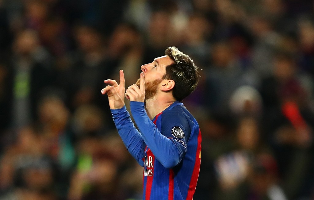 BARCELONA, SPAIN - DECEMBER 06: Lionel Messi of Barcelona celebrates scoring his sides first goal during the UEFA Champions League Group C match between FC Barcelona and VfL Borussia Moenchengladbach at Camp Nou on December 6, 2016 in Barcelona, Spain. (Photo by Alex Grimm/Bongarts/Getty Images)
