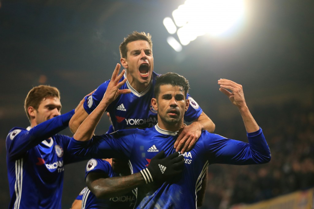 LONDON, ENGLAND - JANUARY 22: Diego Costa (R) of Chelsea celebrates scoring the opening goal with his team mates during the Premier League match between Chelsea and Hull City at Stamford Bridge on January 22, 2017 in London, England. (Photo by Richard Heathcote/Getty Images)