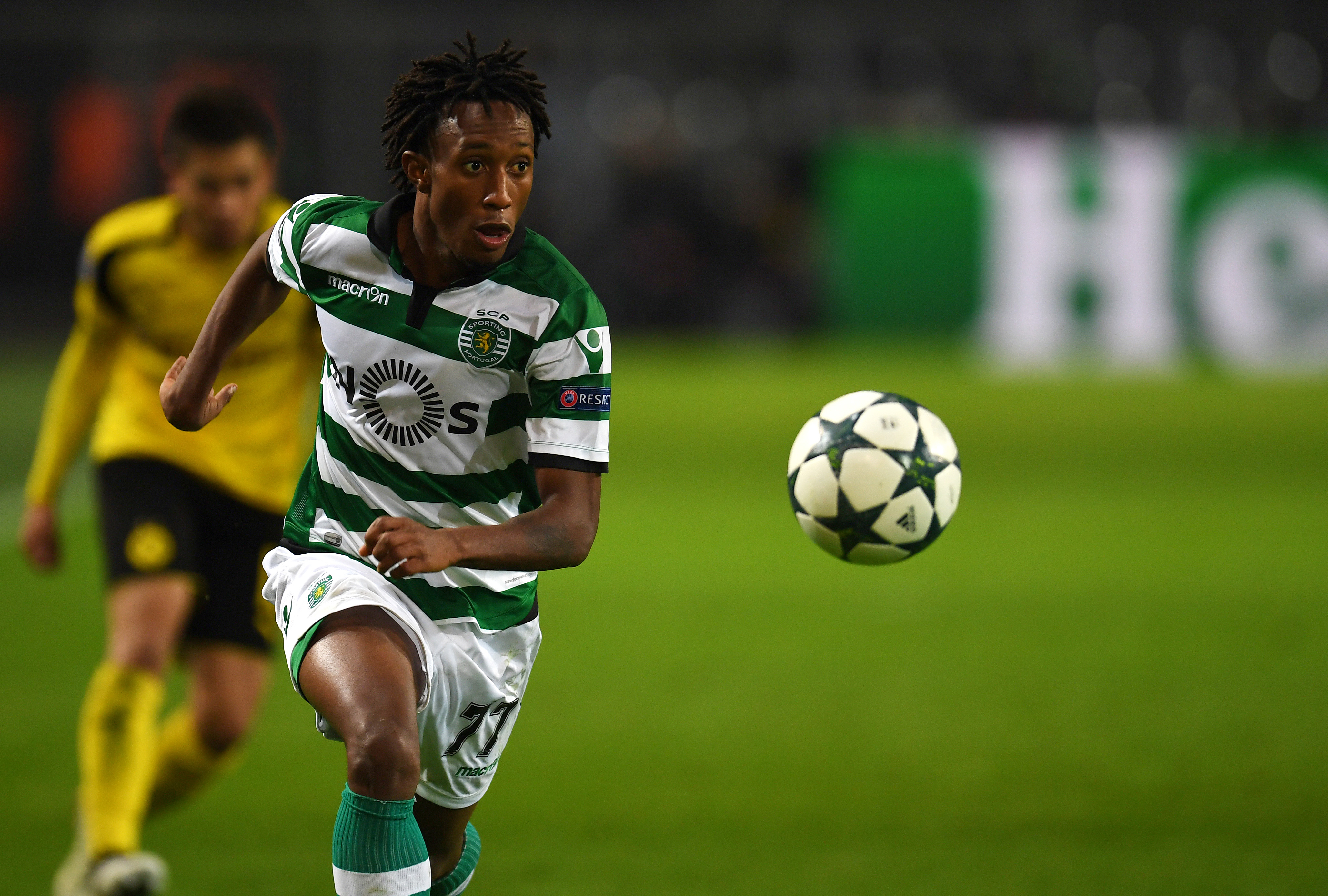 Sporting´s Gelson Martins vies for the ball UEFA Champions League Group F football match between BVB Borussia Dortmund and Sporting CP in Dortmund, western Germany, on November 2, 2016. / AFP / PATRIK STOLLARZ (Photo credit should read PATRIK STOLLARZ/AFP/Getty Images)