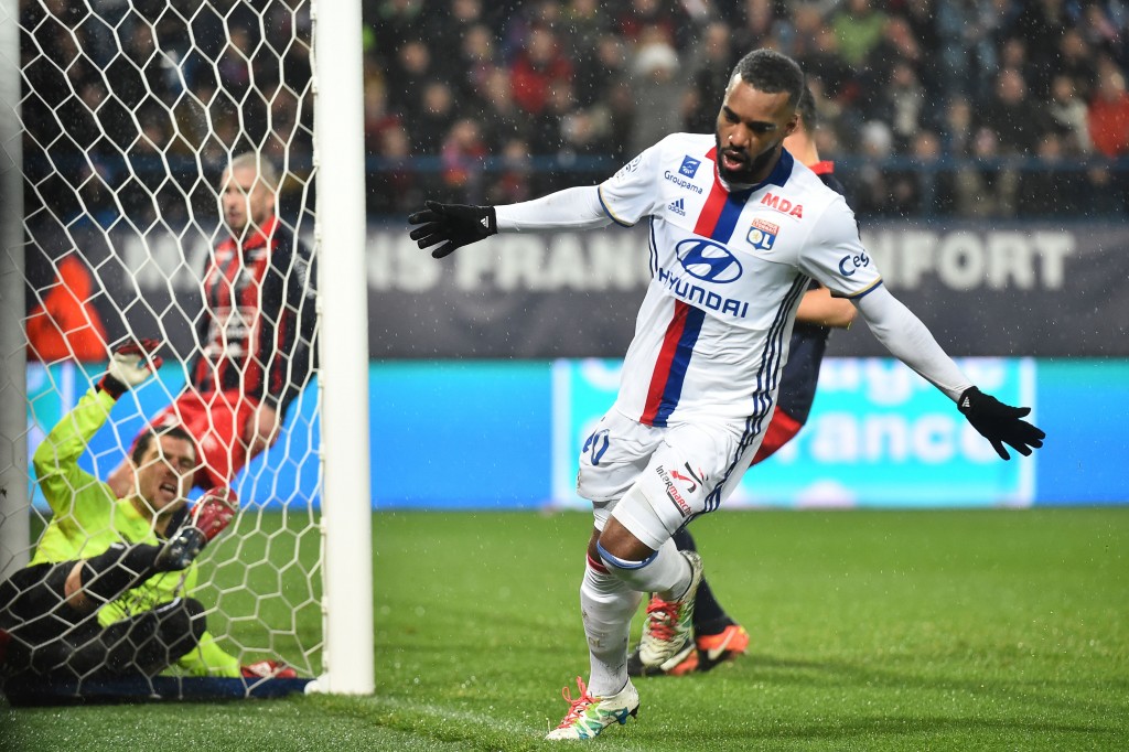 Lyon's French forward Alexandre Lacazette celebrates after scoring a goal during the French L1 football match between Caen (SM Caen) and Lyon (OL), on January 15, 2017, at the Michel d'Ornano stadium, in Caen, northwestern France. / AFP / JEAN-FRANCOIS MONIER (Photo credit should read JEAN-FRANCOIS MONIER/AFP/Getty Images)