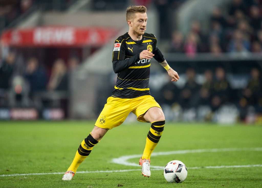 COLOGNE, GERMANY - DECEMBER 10: Marco Reus of Dortmund in action during the Bundesliga match between 1. FC Koeln and Borussia Dortmund at RheinEnergieStadion on December 10, 2016 in Cologne, Germany. (Photo by Lukas Schulze/Bongarts/Getty Images)