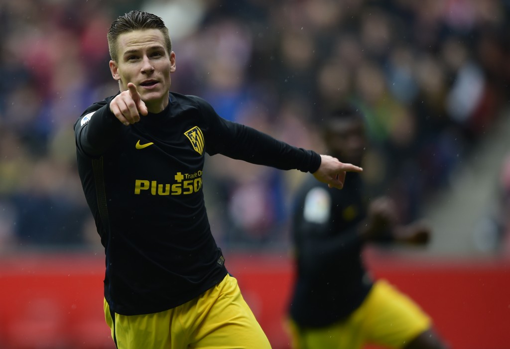 Pointing towards a move to Tottenham? (Photo courtesy - Miguel Riopa/AFP/Getty Images)