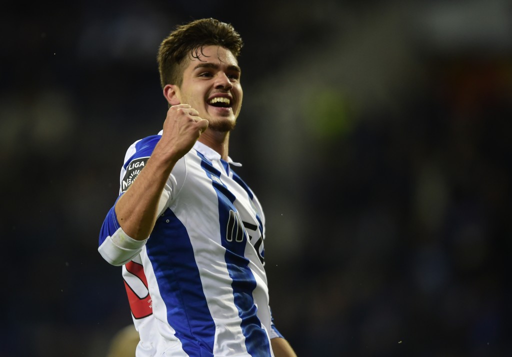 Porto's midfielder Andre Silva celebrates after scoring a goal during the Portuguese league football match FC Porto vs CS Maritimo at the Dragao stadium in Porto on December 15, 2016. / AFP / MIGUEL RIOPA (Photo credit should read MIGUEL RIOPA/AFP/Getty Images)
