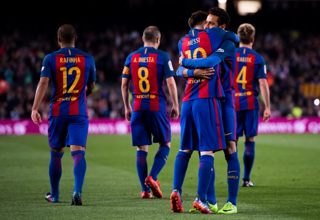 BARCELONA, SPAIN - MARCH 19: Lionel Messi (3rd L) of FC Barcelona celebrates with his teammate Neymar Santos Jr (2nd R) after scoring his team's third goal during the La Liga match between FC Barcelona and Valencia CF at Camp Nou stadium on March 19, 2017 in Barcelona, Spain. (Photo by Alex Caparros/Getty Images)