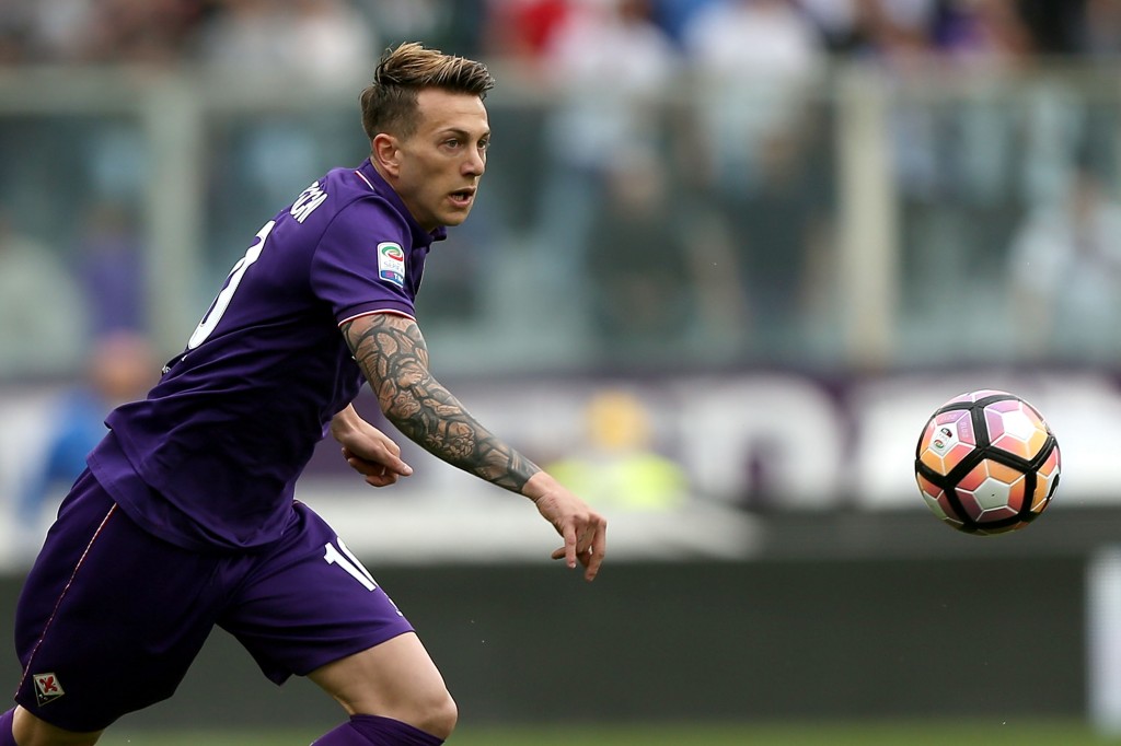 FLORENCE, ITALY - APRIL 15: Federico Bernardeschi of ACF Fiorentina in action during the Serie A match between ACF Fiorentina and Empoli FC at Stadio Artemio Franchi on April 15, 2017 in Florence, Italy. (Photo by Gabriele Maltinti/Getty Images)