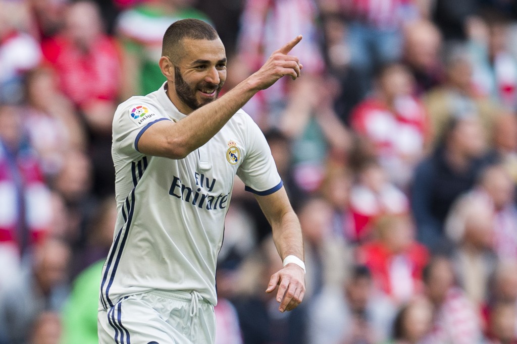 BILBAO, SPAIN - MARCH 18: Karim Benzema of Real Madrid celebrates after scoring goal during the La Liga match between Athletic Club Bilbao and Real Madrid at San Mames Stadium on March 18, 2017 in Bilbao, Spain. (Photo by Juan Manuel Serrano Arce/Getty Images)