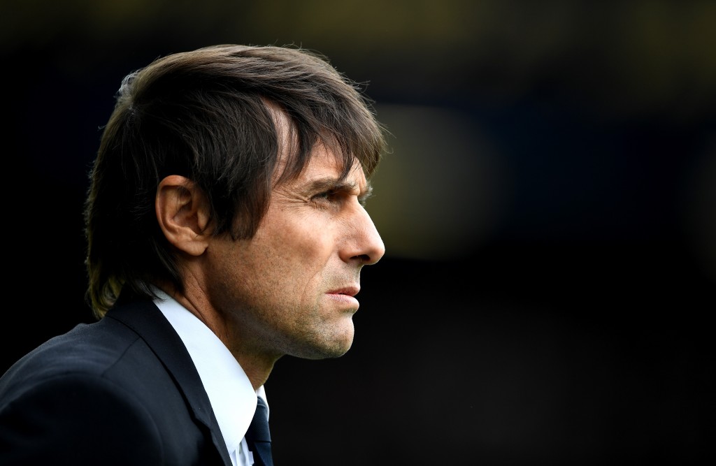 LIVERPOOL, ENGLAND - APRIL 30: Antonio Conte, Manager of Chelsea looks on prior to the Premier League match between Everton and Chelsea at Goodison Park on April 30, 2017 in Liverpool, England. (Photo by Laurence Griffiths/Getty Images)