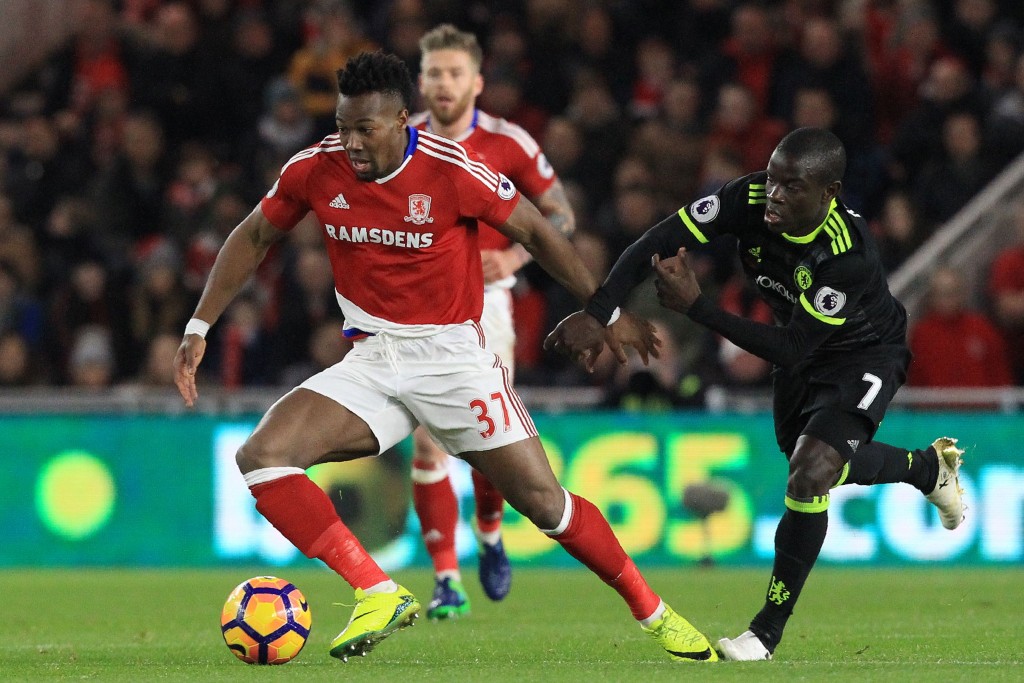 Middlesbrough's Spanish midfielder Adama Traore (L) vies with Chelsea's French midfielder N'Golo Kante during the English Premier League football match between Middlesbrough and Cheslea at Riverside Stadium in Middlesbrough, northeast England on November 20, 2016. / AFP / Lindsey PARNABY / RESTRICTED TO EDITORIAL USE. No use with unauthorized audio, video, data, fixture lists, club/league logos or 'live' services. Online in-match use limited to 75 images, no video emulation. No use in betting, games or single club/league/player publications. / (Photo credit should read LINDSEY PARNABY/AFP/Getty Images)