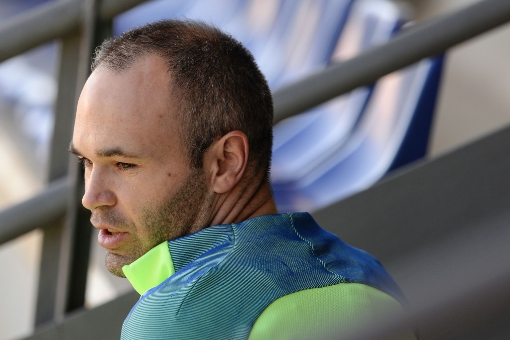 Barcelona's midfielder Andres Iniesta arrives for a training session at the Sports Center FC Barcelona Joan Gamper in Sant Joan Despi, near Barcelona on April 22, 2017 on the eve of their Spanish League Clasico football match Real Madrid vs FC Barcelona. / AFP PHOTO / Josep LAGO (Photo credit should read JOSEP LAGO/AFP/Getty Images)