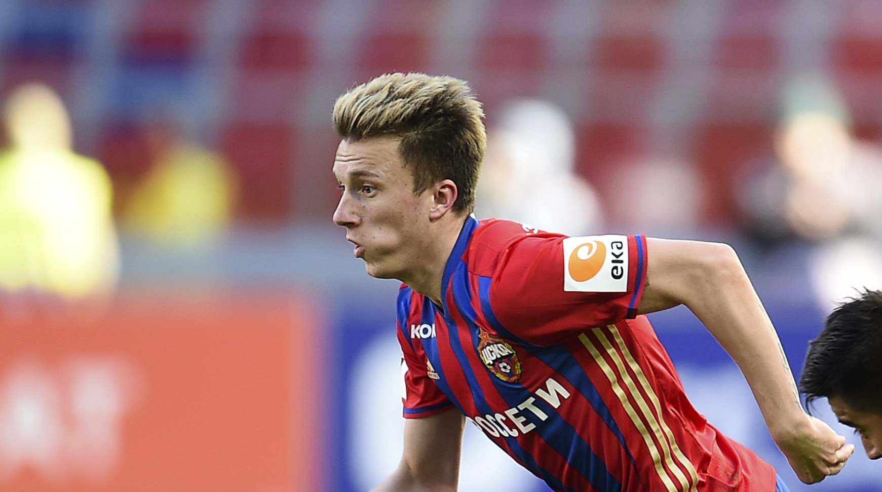 MOSCOW, RUSSIA - APRIL 15: Aleksandr Golovin (L) of PFC CSKA Moscow challenged by Christian Noboa of FC Rostov Rostov-on-Don during the Russian Premier League match between PFC CSKA Moscow and FC Rostov Rostov-on-Don at CSKA Arena Stadium on April 15, 2017 in Moscow, Russia. (Photo by Epsilon/Getty Images)