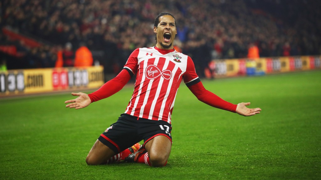 SOUTHAMPTON, ENGLAND - DECEMBER 28: Virgil van Dijk of Southampton celebrates as he scores their first goal during the Premier League match between Southampton and Tottenham Hotspur at St Mary's Stadium on December 28, 2016 in Southampton, England. (Photo by Julian Finney/Getty Images)