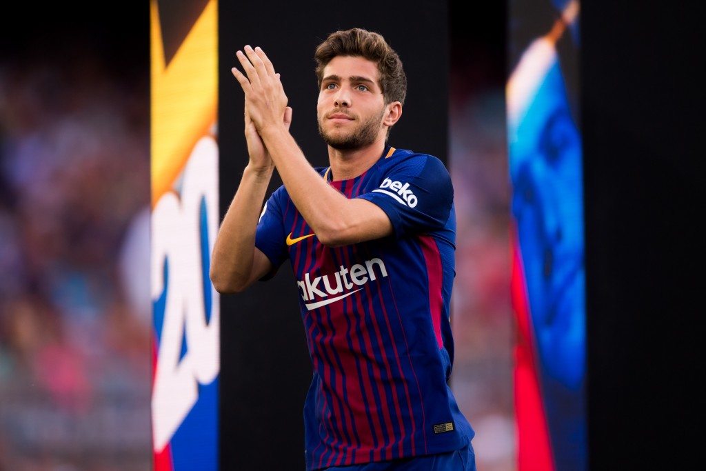 BARCELONA, SPAIN - AUGUST 07: Sergi Roberto of FC Barcelona enters the pitch ahead of the Joan Gamper Trophy match between FC Barcelona and Chapecoense at Camp Nou stadium on August 7, 2017 in Barcelona, Spain. (Photo by Alex Caparros/Getty Images)