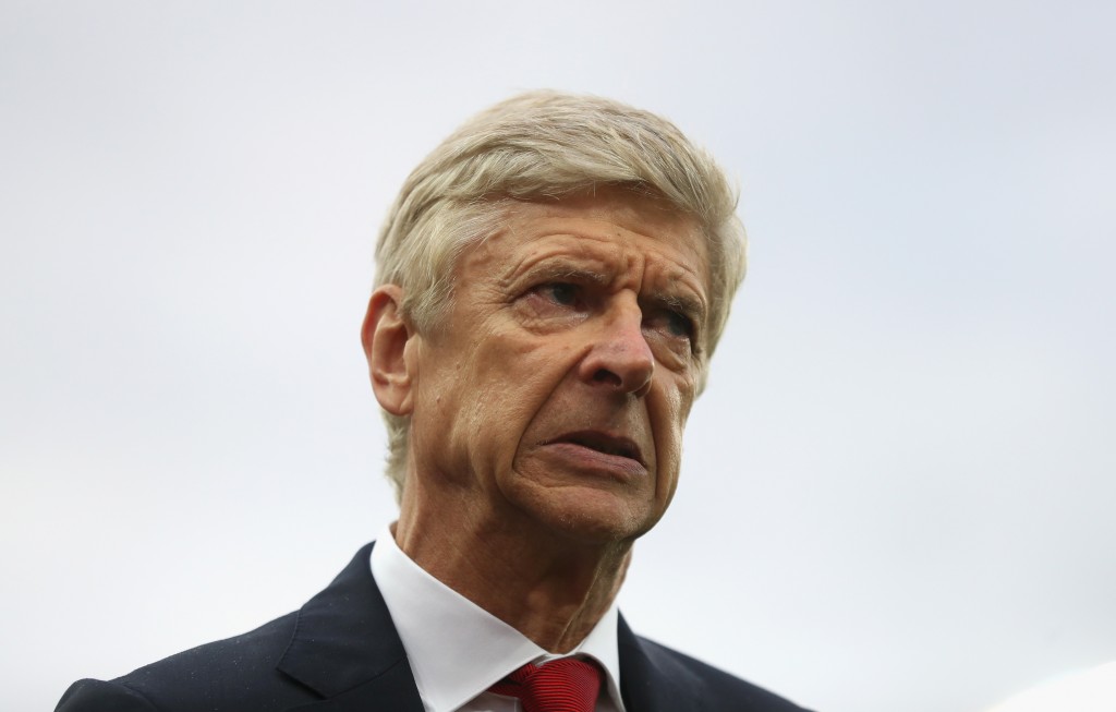 STOKE ON TRENT, ENGLAND - AUGUST 19: Arsene Wenger, the Arsenal manager looks dejected after their defeat during the Premier League match between Stoke City and Arsenal at Bet365 Stadium on August 19, 2017 in Stoke on Trent, England. (Photo by David Rogers/Getty Images)