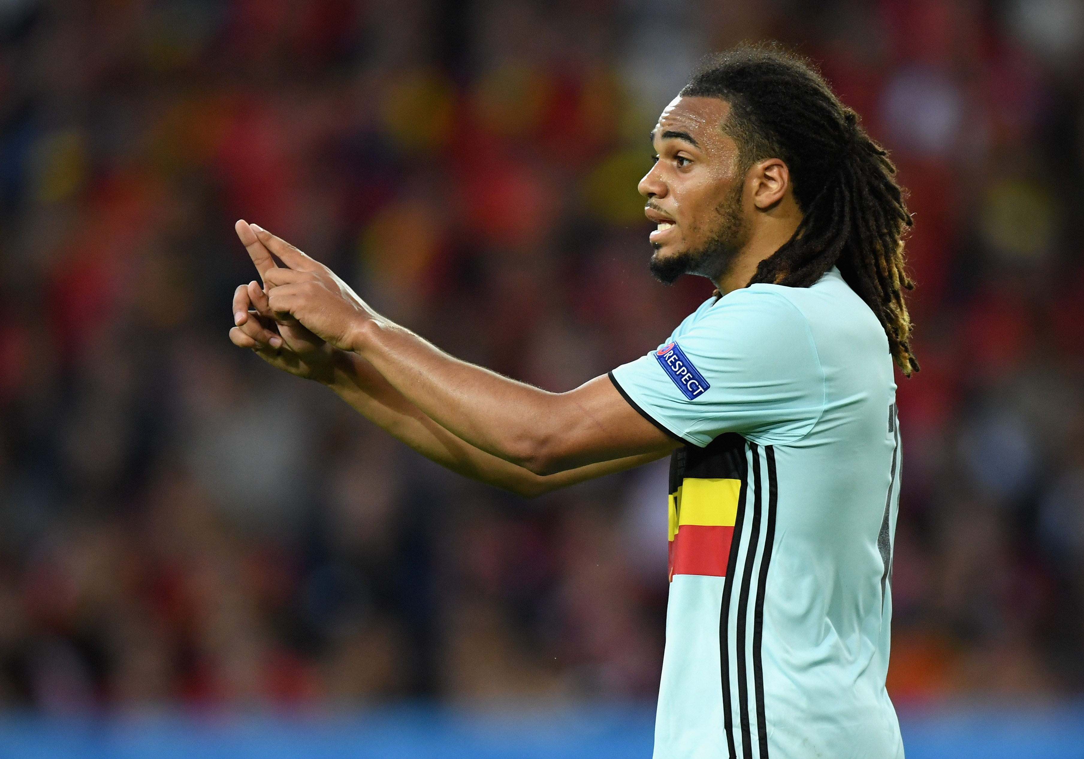 Denayer in doubt. (Photo by Matthias Hangst/Getty Images)