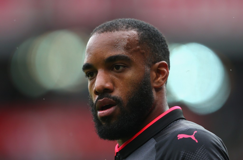 STOKE ON TRENT, ENGLAND - AUGUST 19: Alexandre Lacazette of Arsenal looks on during the Premier League match between Stoke City and Arsenal at Bet365 Stadium on August 19, 2017 in Stoke on Trent, England. (Photo by Alex Livesey/Getty Images)