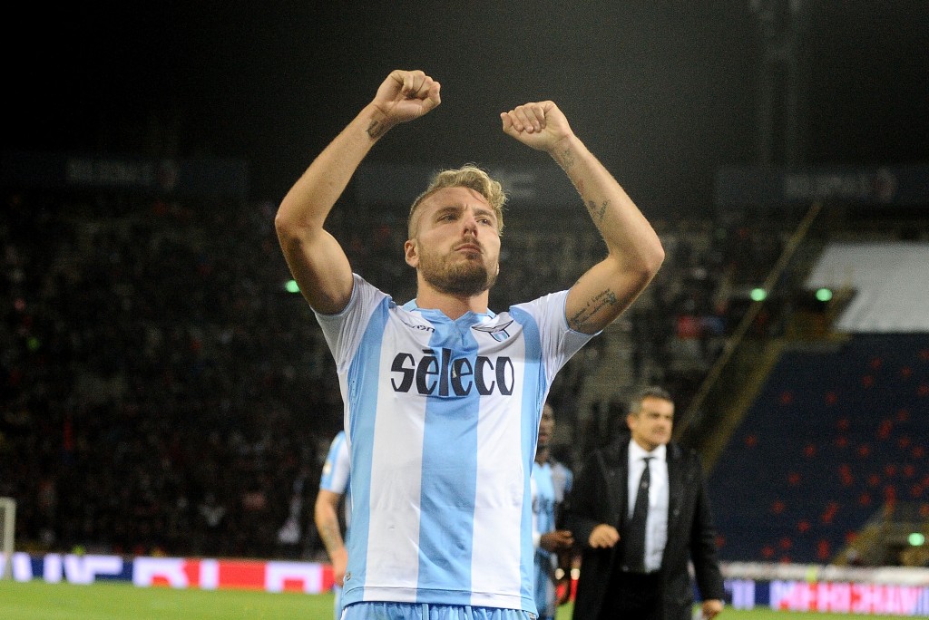 BOLOGNA, ITALY - OCTOBER 25: Ciro Immobile of SS Lazio celebtrates at the end of the Serie A match between Bologna FC and SS Lazio at Stadio Renato Dall'Ara on October 25, 2017 in Bologna, Italy. (Photo by Mario Carlini / Iguana Press/Getty Images)